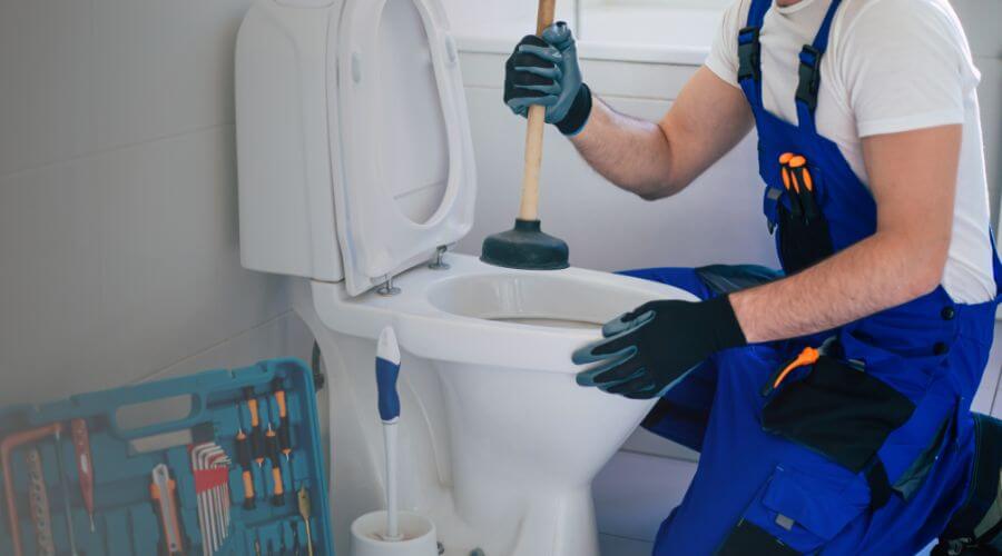 Local sewer line repair in Rhode Island